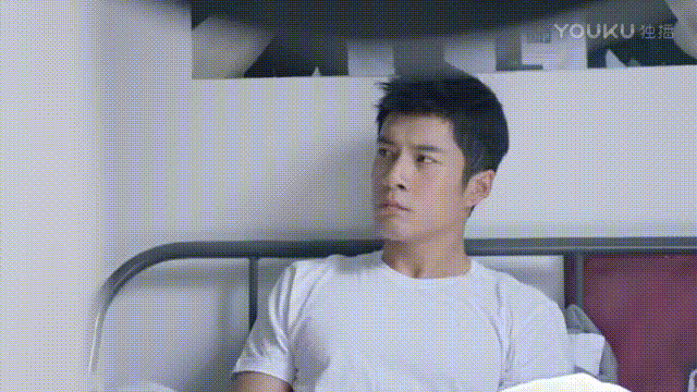 而在剧中,韩东君也把程铮"霸道中带着一丝可爱,深情中带着一丝蔫儿坏"