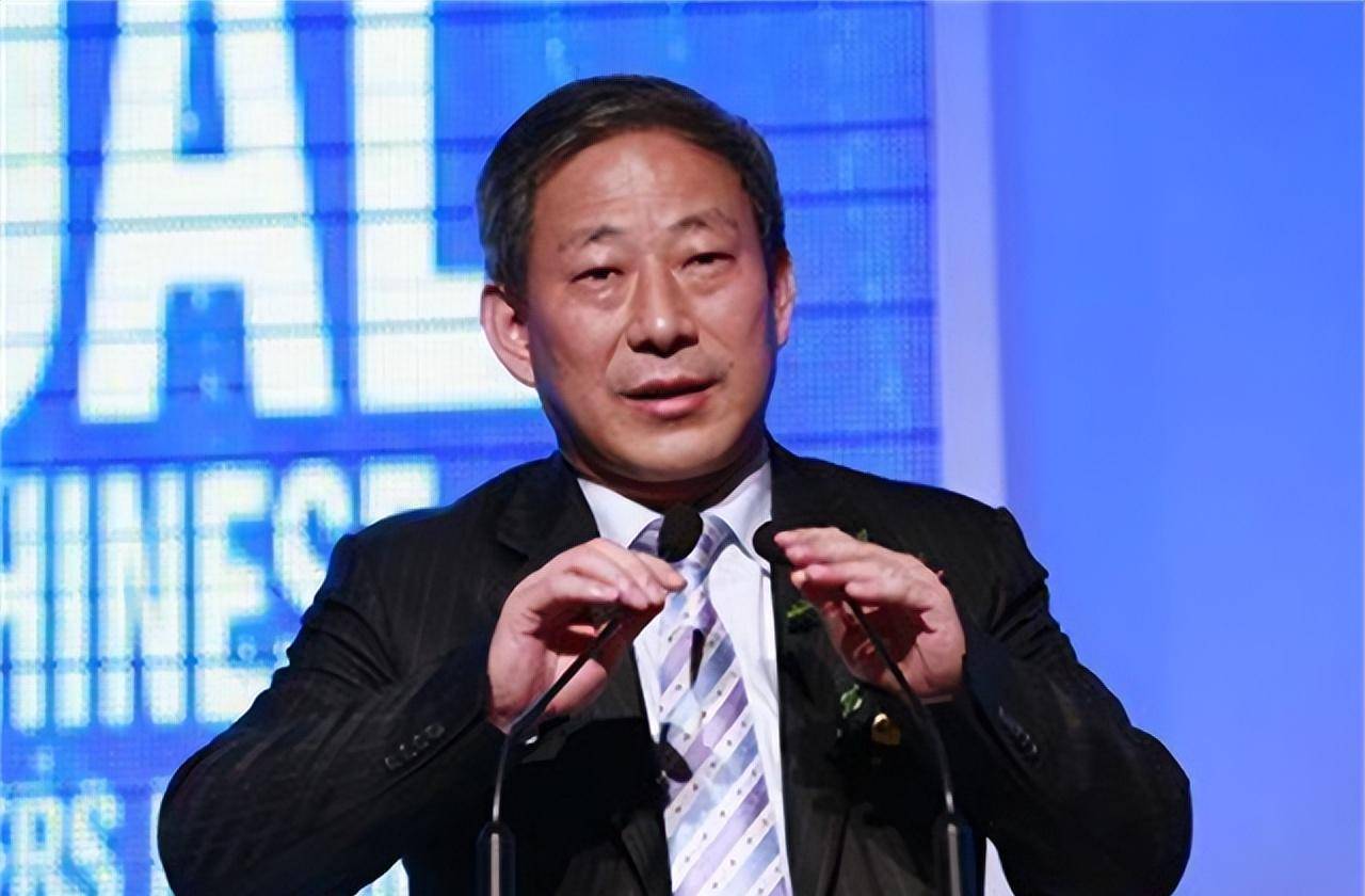 原创中国狂人严介和娶学生180天夷平700座山儿子接下千亿帝国