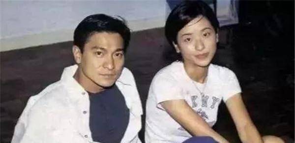 你可能不知道,1993年徐濠萦因为与刘德华合作拍摄mv正式进入娱乐圈