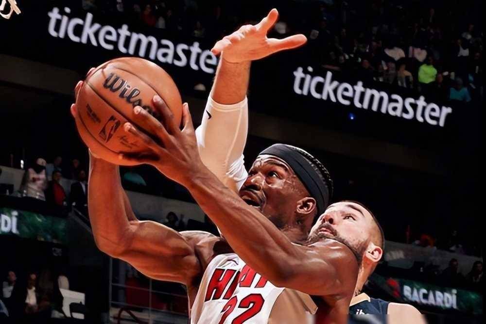 11届天花板欧文已超17000分同届伦纳德克莱巴特勒多少