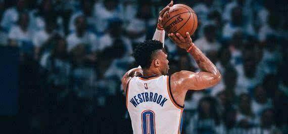 原创布克都能得70分对现役这四人来说太简单