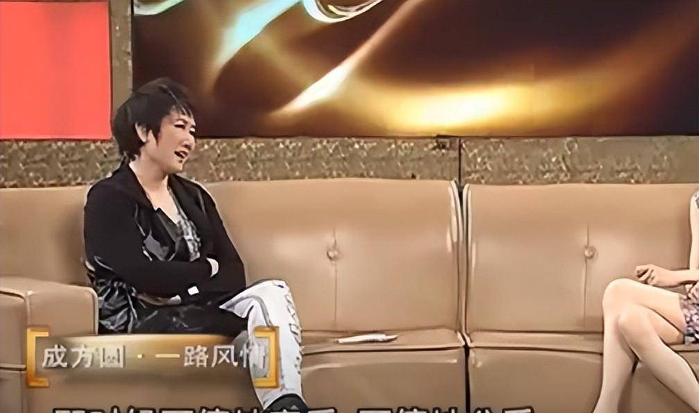 原创王刚和成方圆分手21年一人家庭美满一人年过六旬至今无后