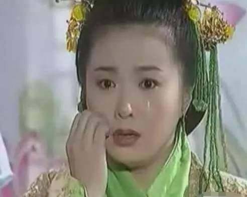 曾是荧屏古装美人琼瑶青睐她蒋欣与她撞脸为爱隐退相夫教子