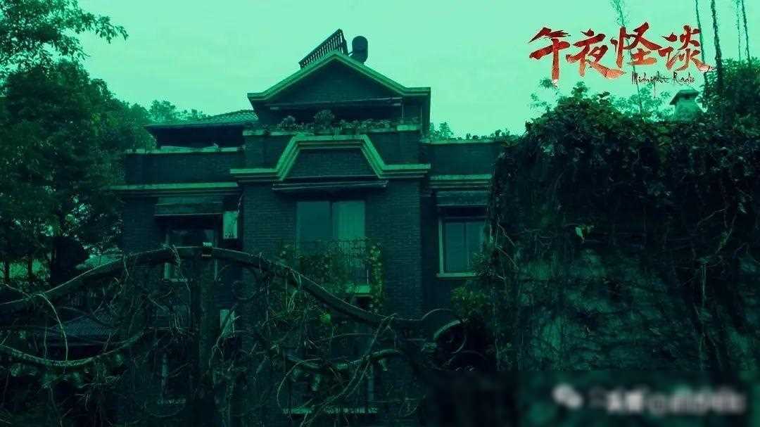 第三条和第四条是常见的恐怖片套路,毕竟在黑暗中才能营造出最浓重的