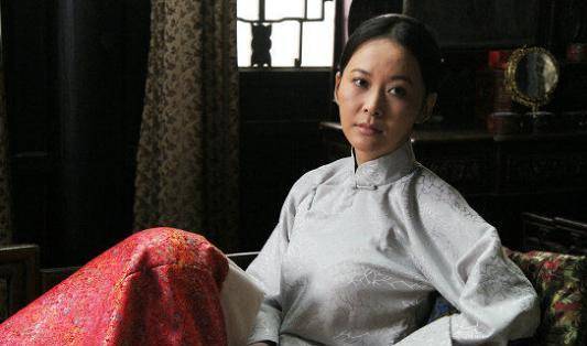 故事他不是父亲的亲生子却容貌酷似父亲认亲后得到幸福结局