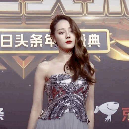 原创当关晓彤和迪丽热巴同框后对比太过明显终于理解鹿晗了