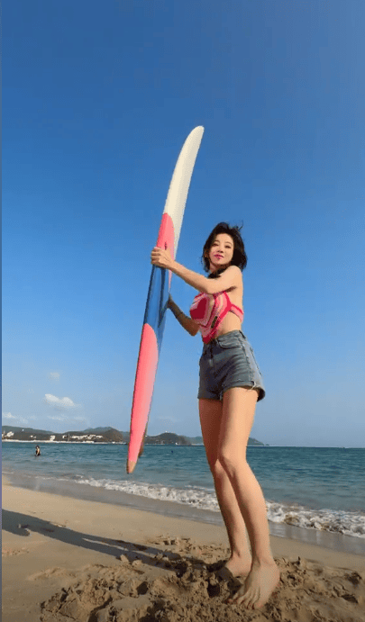 毕竟,她既不缺钱又有充裕的自由时间.可以预见的