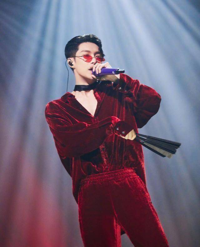 原创唱作人2惊现最大票差张艺兴蒙古舞隔空叫嚣烈火战马