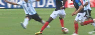 原创愁坏瓜迪奥拉他防守鲁莽脾气暴躁德布劳内气急梅西也没办法