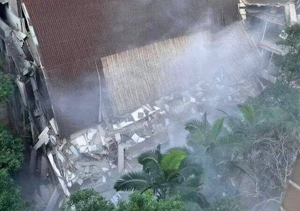 原创台湾花莲73级地震引发剧烈山崩山体滑落余震冲击大