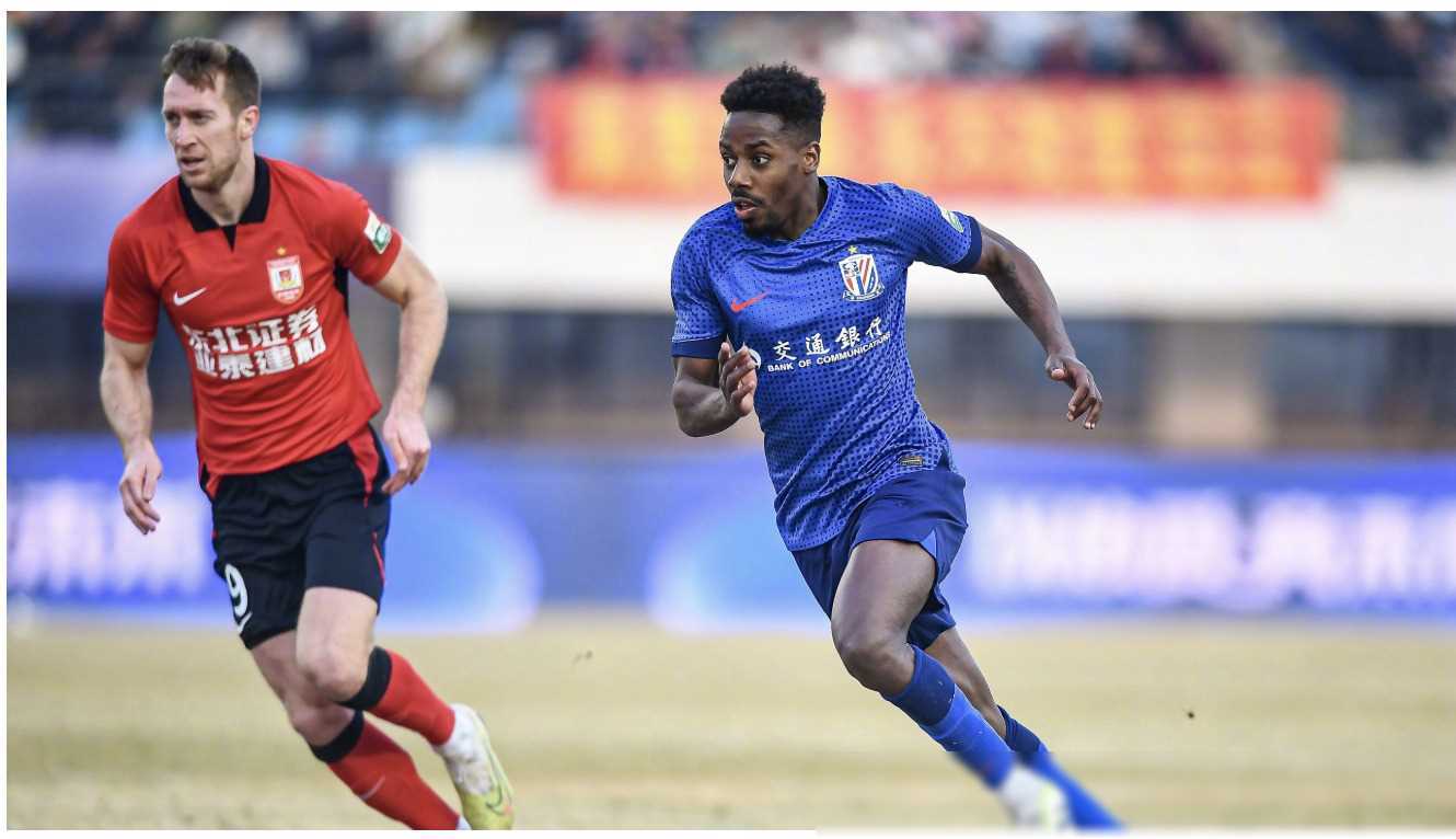 说句申花是冠军没问题连胜领跑展现冠军风采