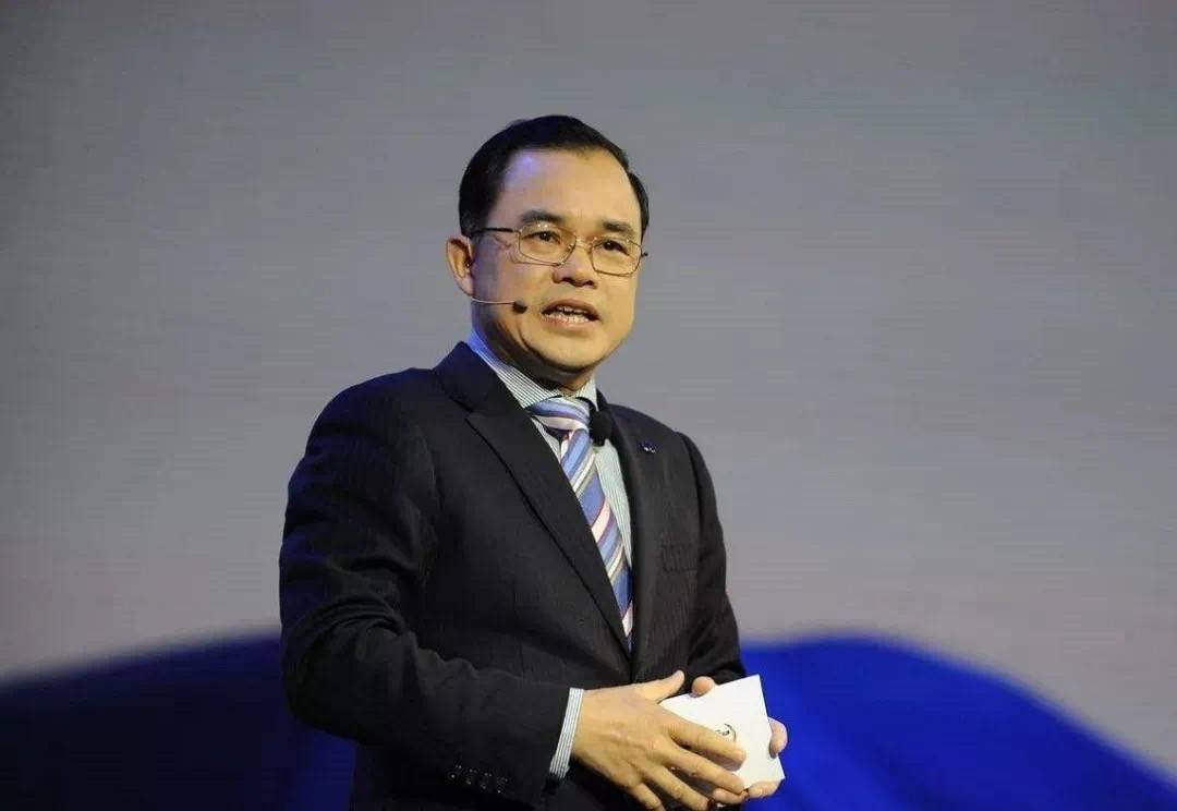 朱华荣亲自坐镇,阿维塔高端化之路能成么?_搜狐汽车_搜狐网