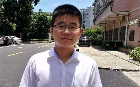 中国最任性的高考奇才总分712分全省第八却拒绝清华北大