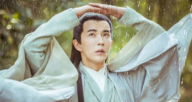 聊斋志异小姐不嫁穷书生书生功成名就丫头把主母之位相让