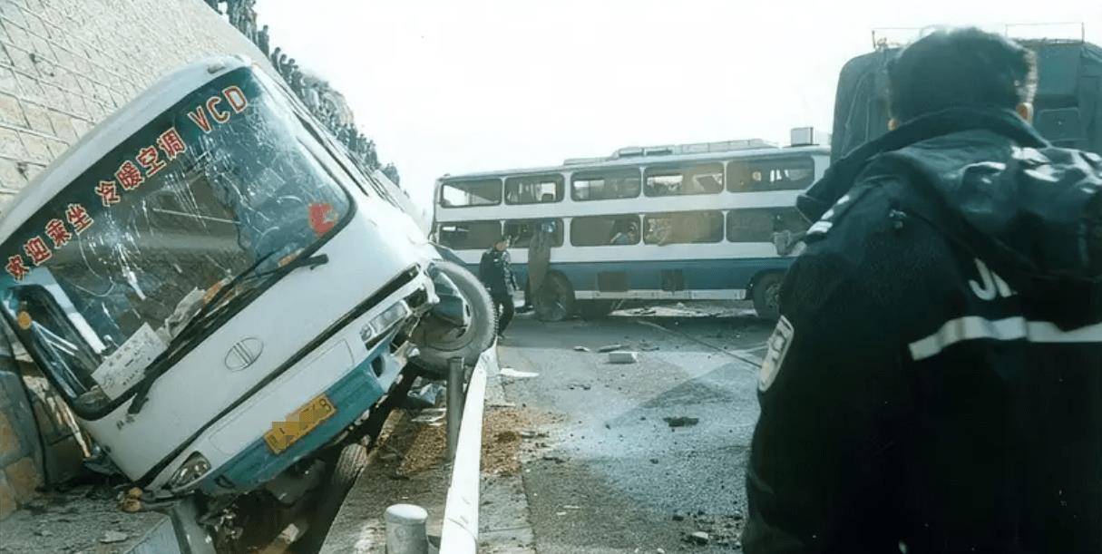 3死7伤江西南昌特大交通事故细节司机心脏病发或无须担刑责