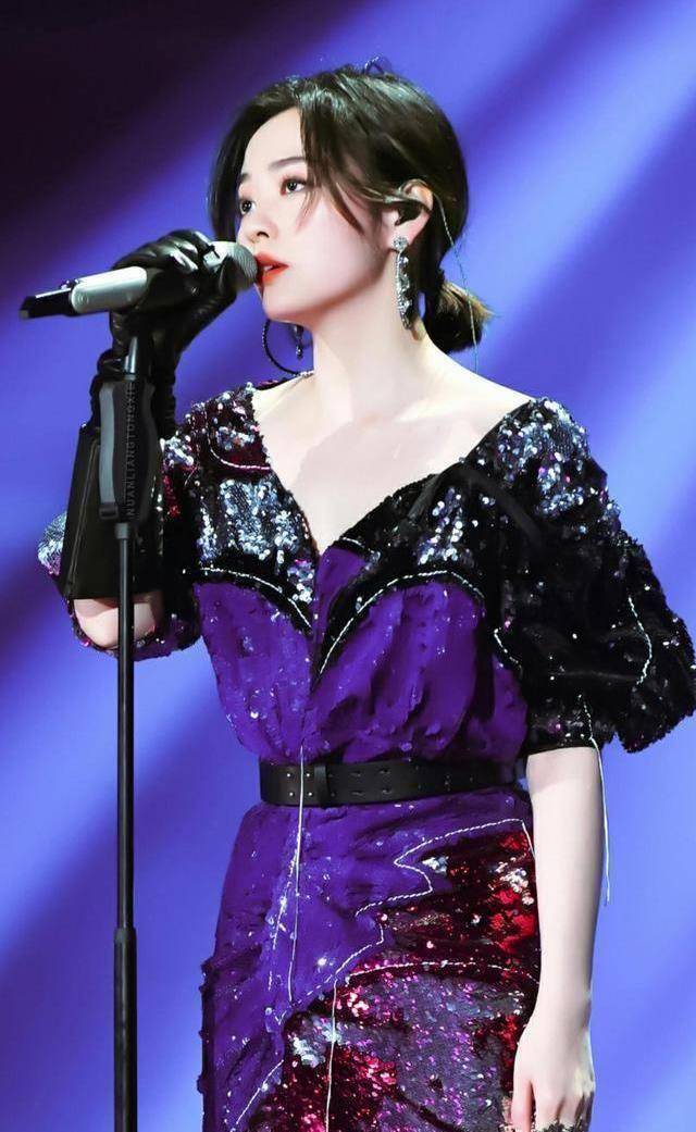 命脉,让不被看好但是颇具实力的新人有了出路,我们所熟知的梁博,王晰