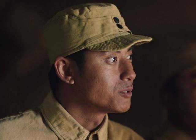 军长打破常规,让团长以下驭上,却造就了军中一段佳话_颜文斌_刘震