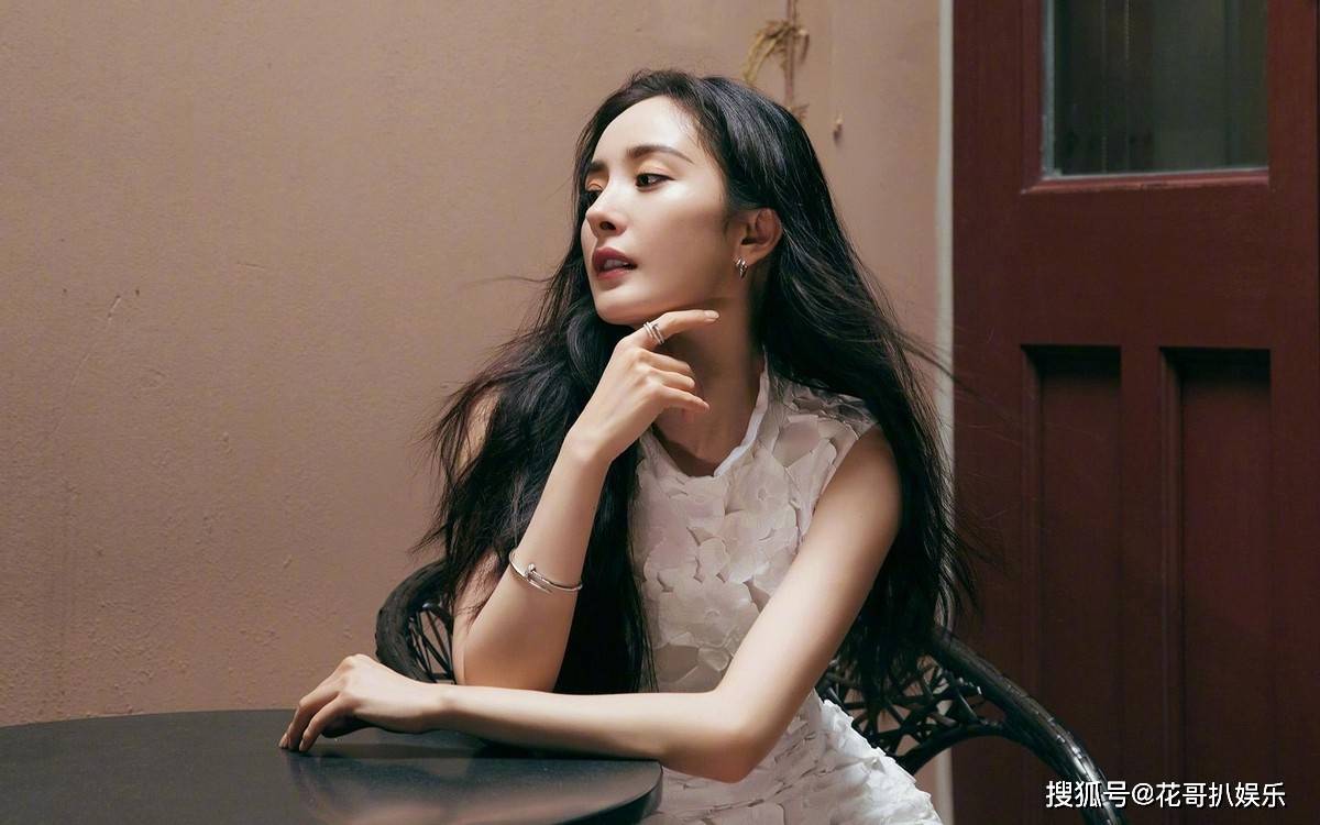 杨幂频频上热搜85花局势发生逆转引发危机感为新作品卖力营销