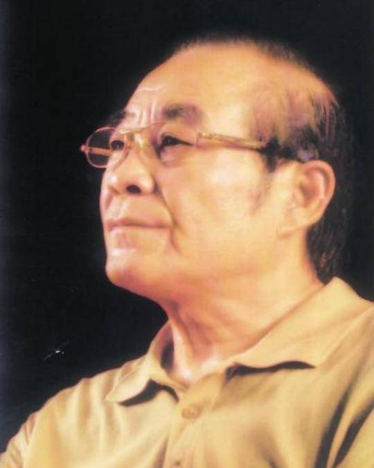 他被誉"当代狂草第一",书法飘逸奔放,但线条如秋蛇春蚓_马世晓_草书