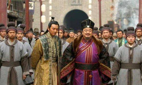 民间故事老和尚捡到一个婴儿孩子下山寻母半夜有女子来找他