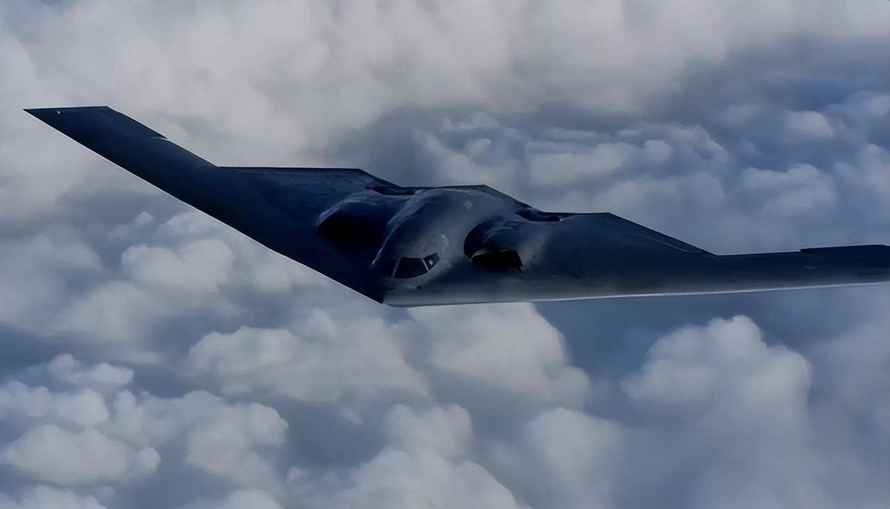 美媒指出:一旦六代机b21被中国击落,飞行员根本无法救回_美国_战机