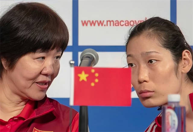 原创朱婷回归提条件郎平在美国仍为祖国立功没她劝说大婷早就退役