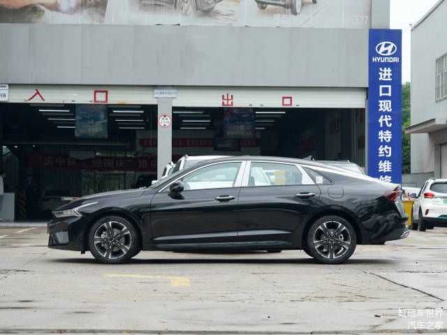 合资家轿实力王,性能舒适兼备,动力竞争凯美瑞,解读起亚k5_搜狐汽车
