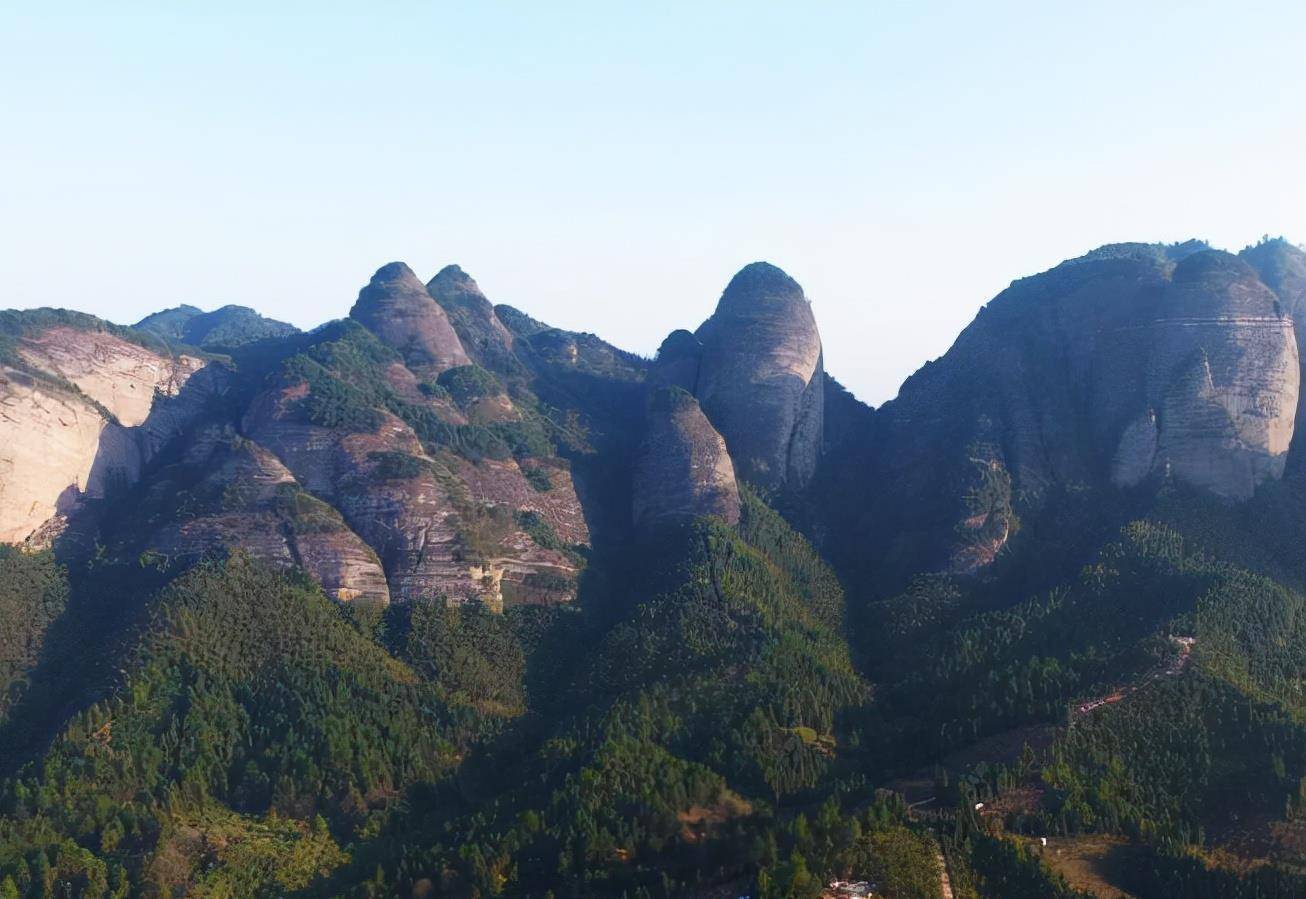 原创江西也有一座武当山因一幅对联而闻名如今已成为旅游胜地
