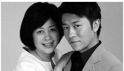 林雨申出生在一个演艺世家,母亲李小婉是著名的制片人,和导演李少红的