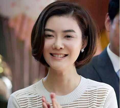 车晓的身材是越来越苗条了但是鼻子却有变大的趋势