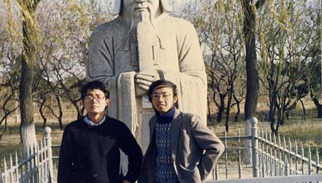 海子25岁自杀后,留下5封遗书,都写道:我的死,是他俩造成的_常远_孙舸