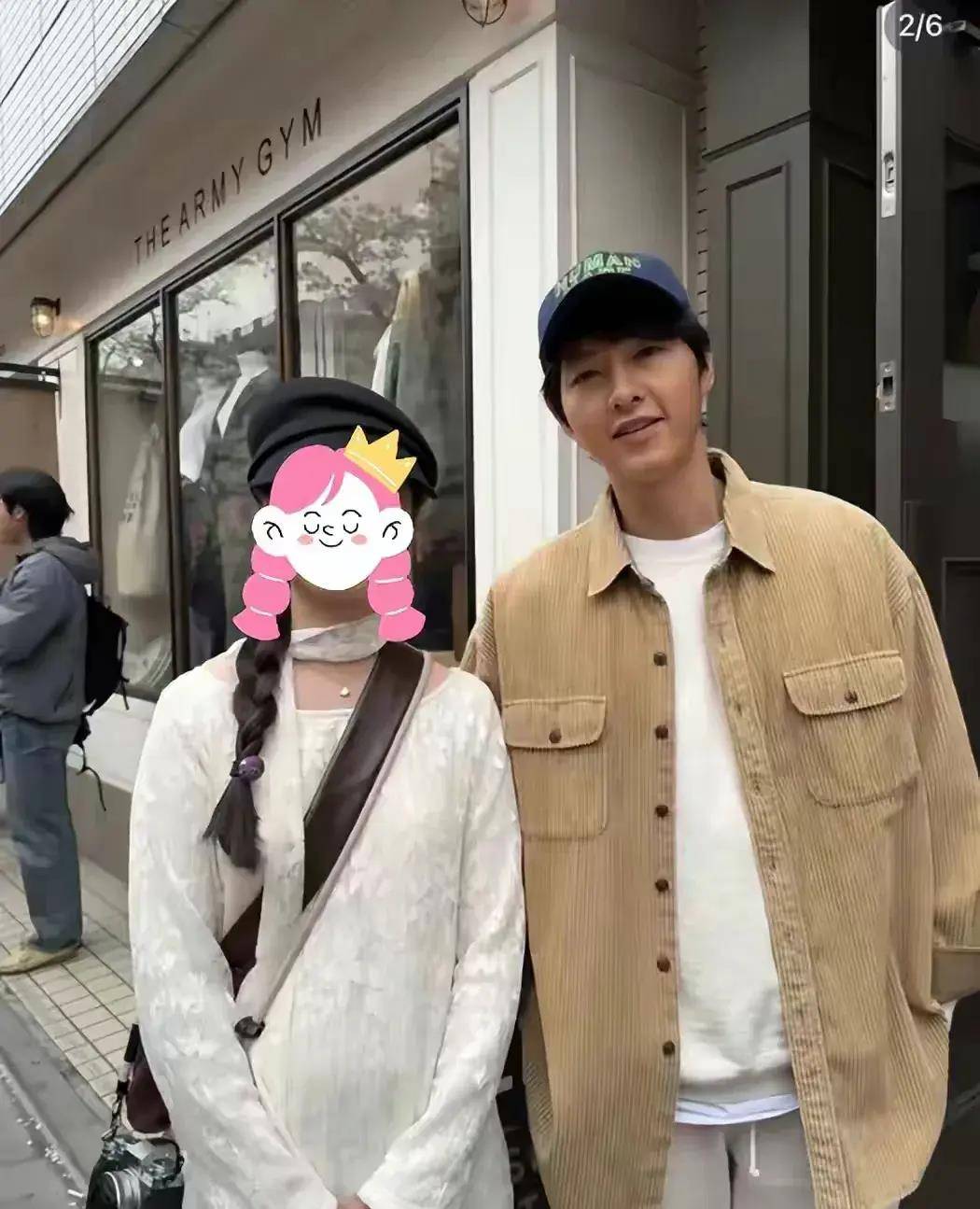 抠门,出国旅游不带老婆购物,二婚戒指勒肉也不给换_宋慧乔_女子_感觉