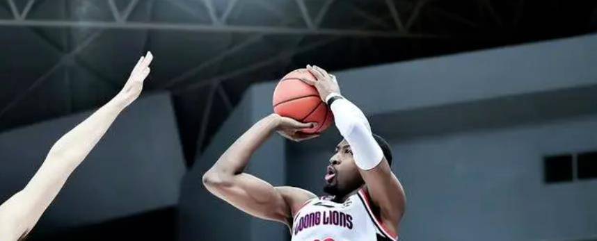 原创cba重磅消息朱荣振合同到期前路未卜坎普缺席季后赛钟诚或退役