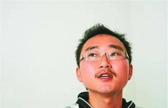 上两大奇才:写的字老师看不懂,专家"翻译"后被特招_文字_王云飞_作文