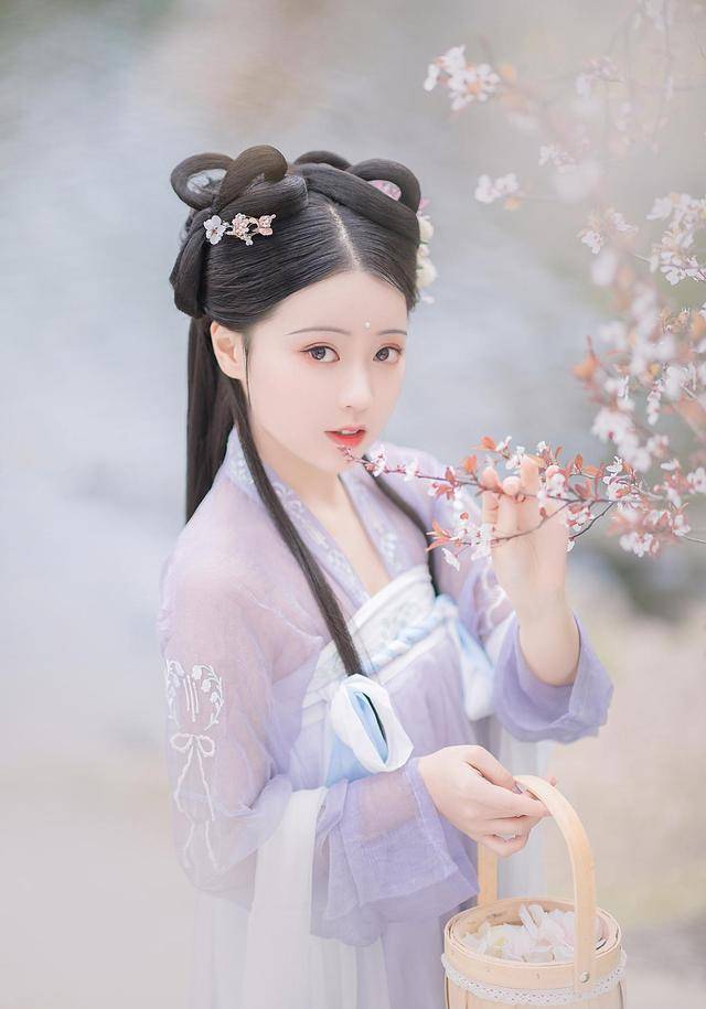 原创一代儒宗欧阳修写了一首美艳销魂的词南歌子至今争议不断