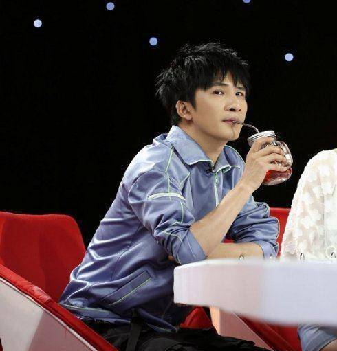 大张伟自曝曾对生活失去信心跟张钧甯录探险节目找回自信