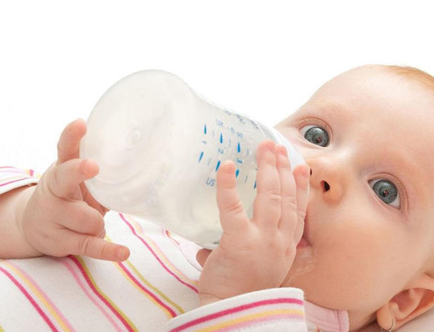 如果你想让你的宝宝健康，你应该选择_婴儿_营养素_母乳。