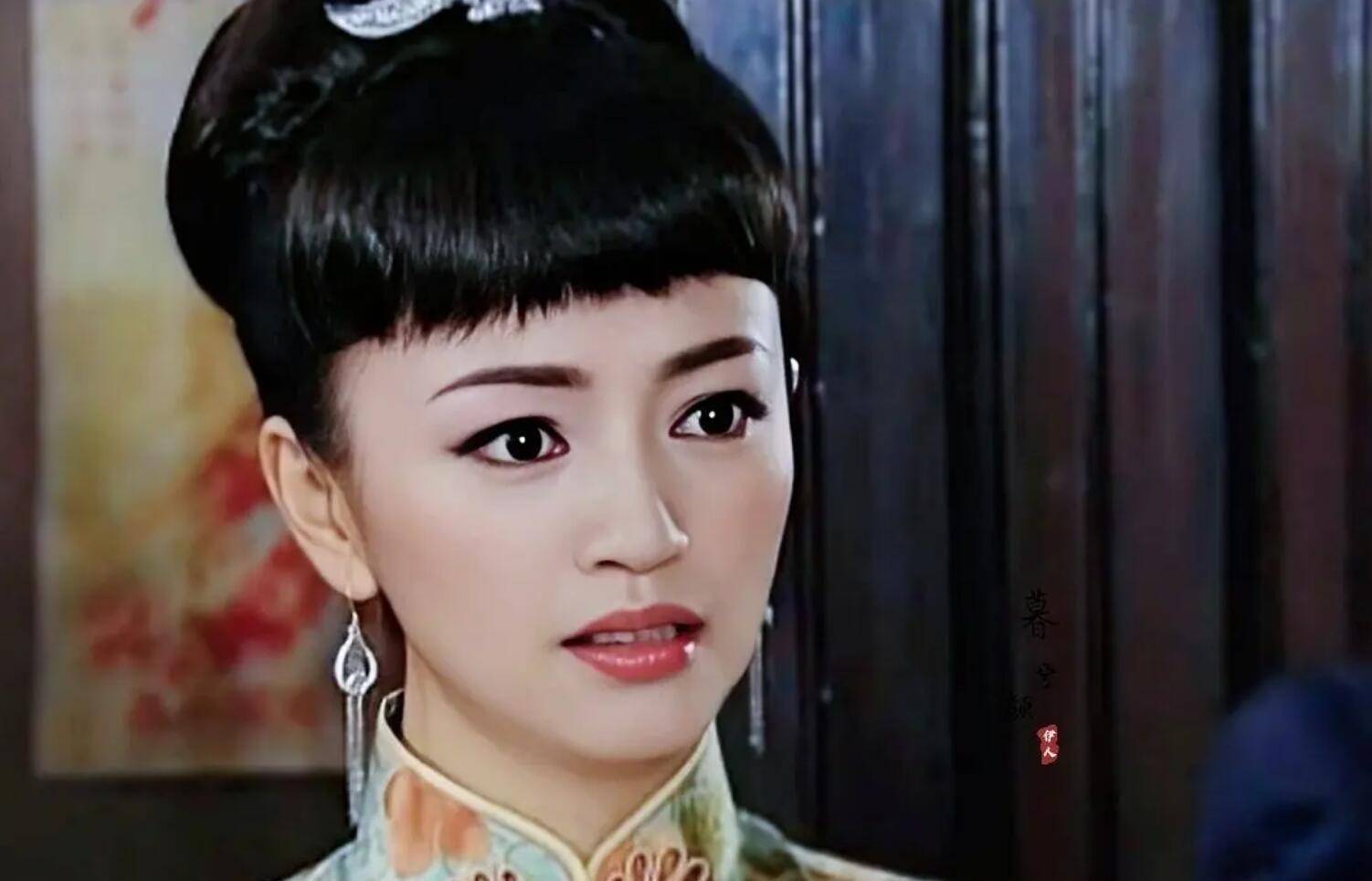 原创从校花到交际花的田佩芝她的悲惨遭遇都是自己作的