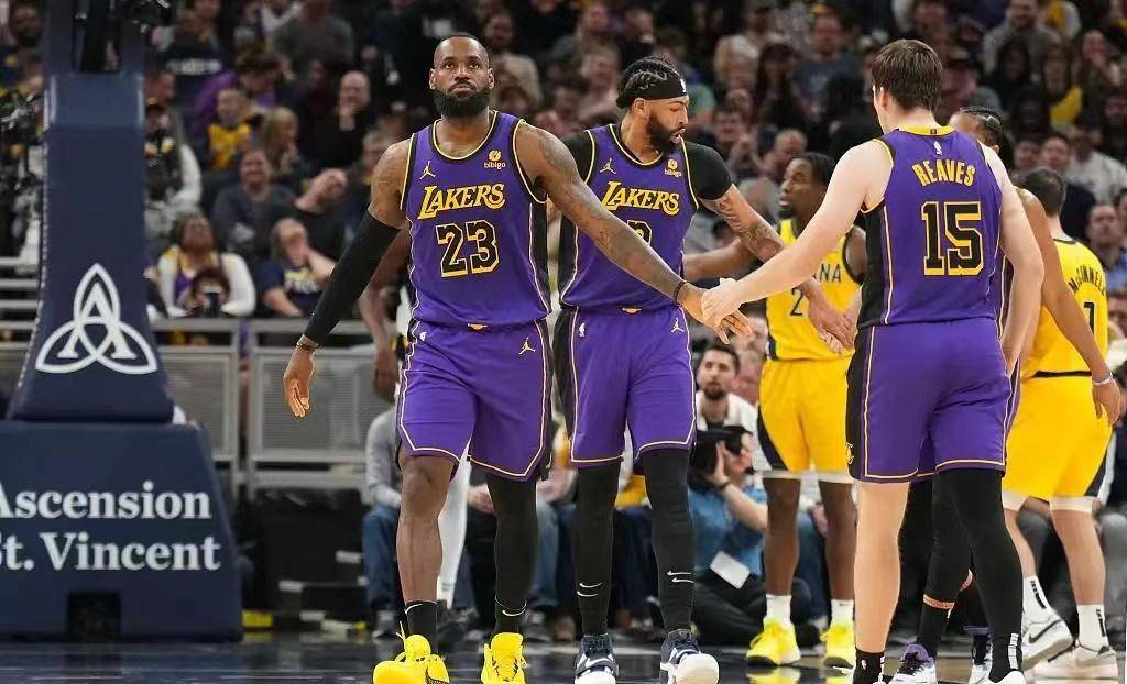 nba史上球鞋合同最大的5位球员:哈登2亿垫底,詹皇10亿仅排第二_库里