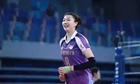 第一件事:天津女排第10梯队之后的部分成员包括王明涵,张美玉,苏二涵