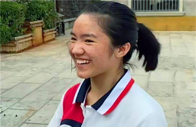 原创变形计最可怜的女孩幸运遇上最美单亲妈妈如今被母子宠成公主