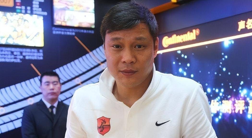 原创辽宁铁人为何聘请范志毅当教练组组长醉翁之意不在酒另有想法