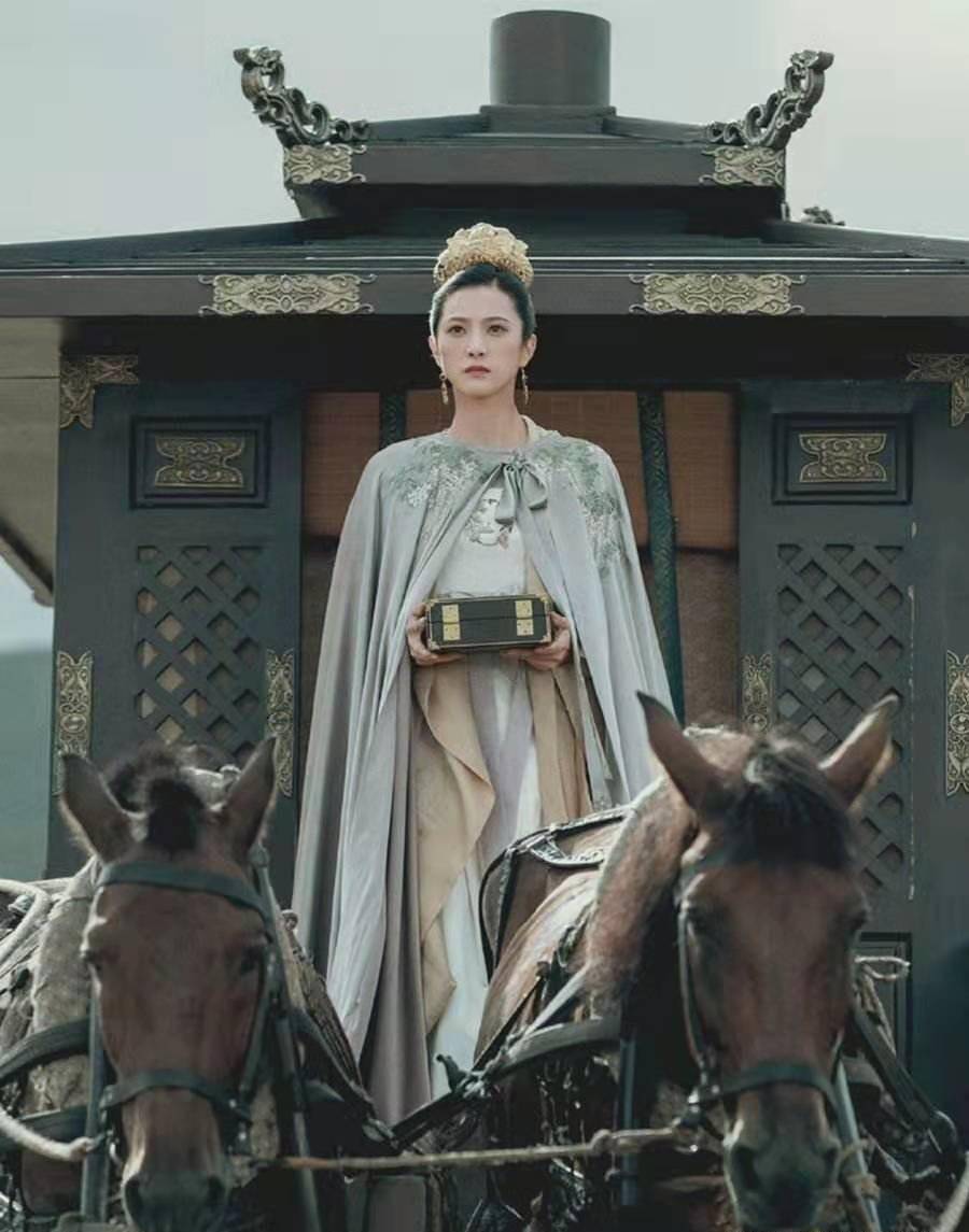 大明星,她却始终不温不火,而今被雪中悍刀行带红_张艺上_端木翠_观众