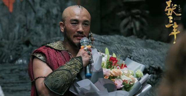 原创大格局武僧一龙避谈乌克兰俄罗斯战争改聊人生应该能屈能伸