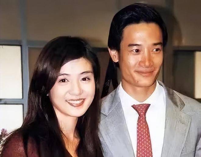 杨采妮_邱韶智_获得了