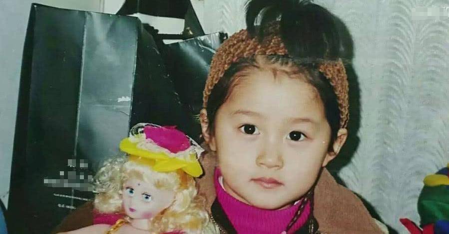 的3次逆袭,才知道她的走红并非"子承父业"那么简单_李君_女儿_关晓丹