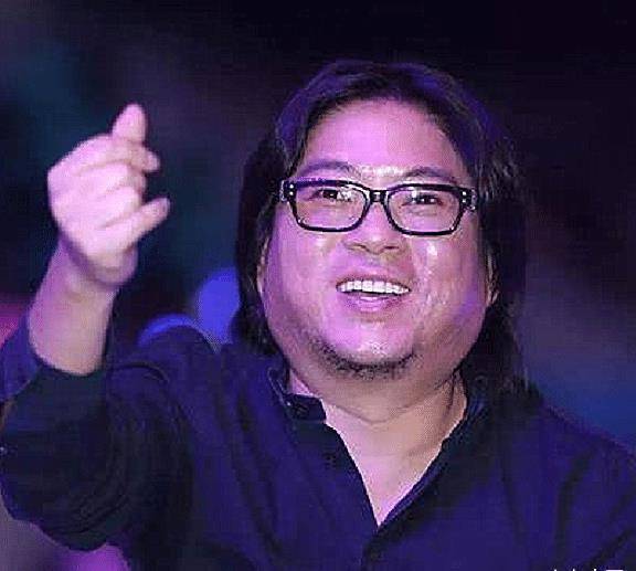 原创没戏拍的陈晓太放纵微博晒帅气自拍却被吐槽胖成高晓松