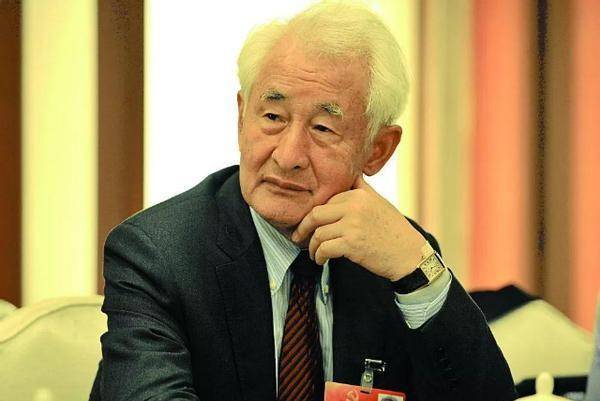 "褚橙"品牌创始人季克良,茅台酒厂的工程师,玉溪卷烟厂的恩人