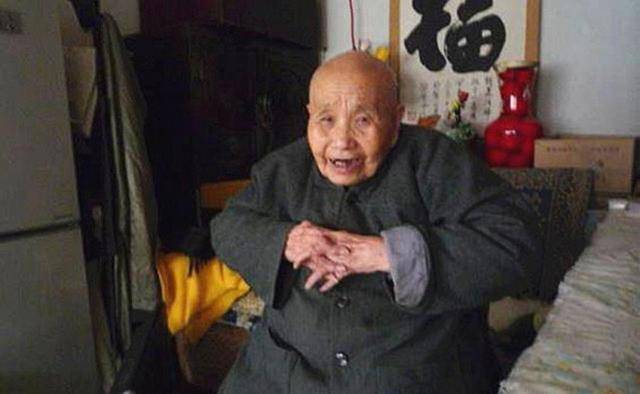 原创中国最后一位太监活到1996年清朝宫廷见证者曾服侍皇后洗澡