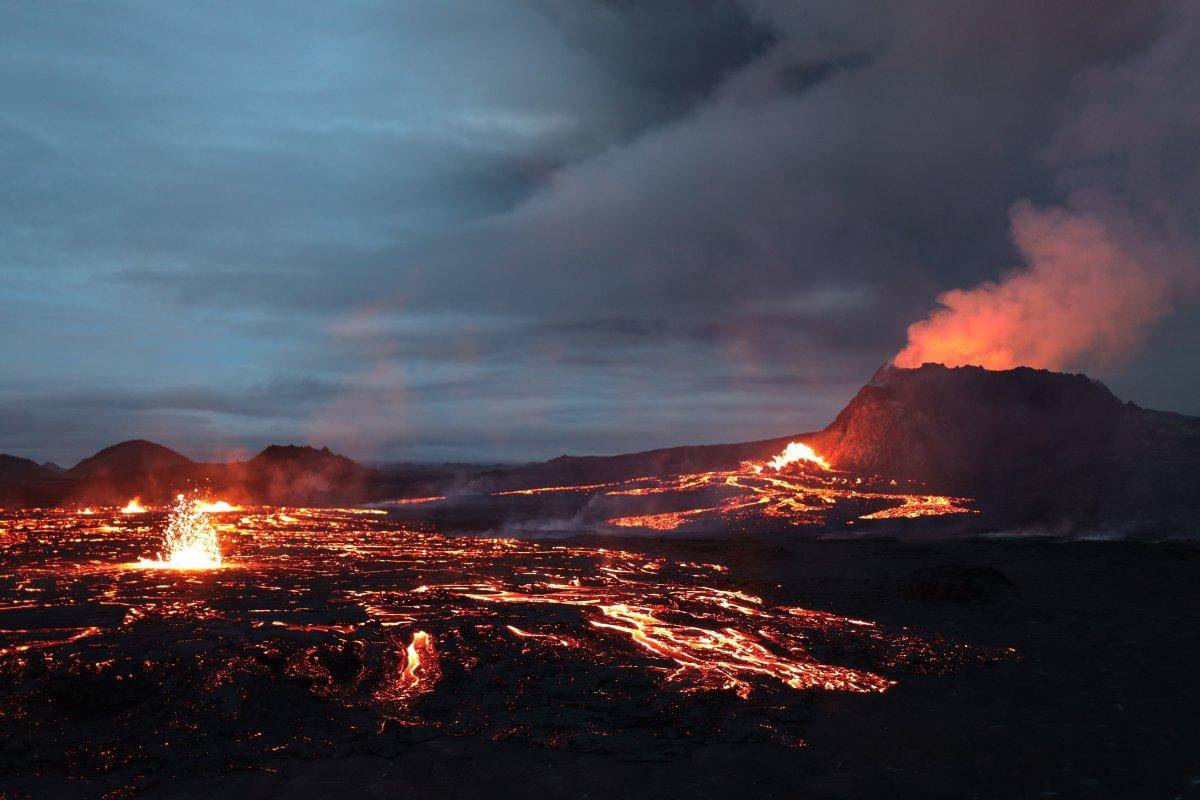 火山爆发危害图片